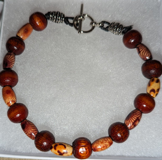 Wood beaded bracelet