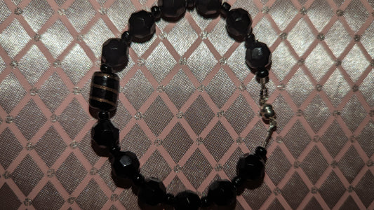 Black beaded bracelet