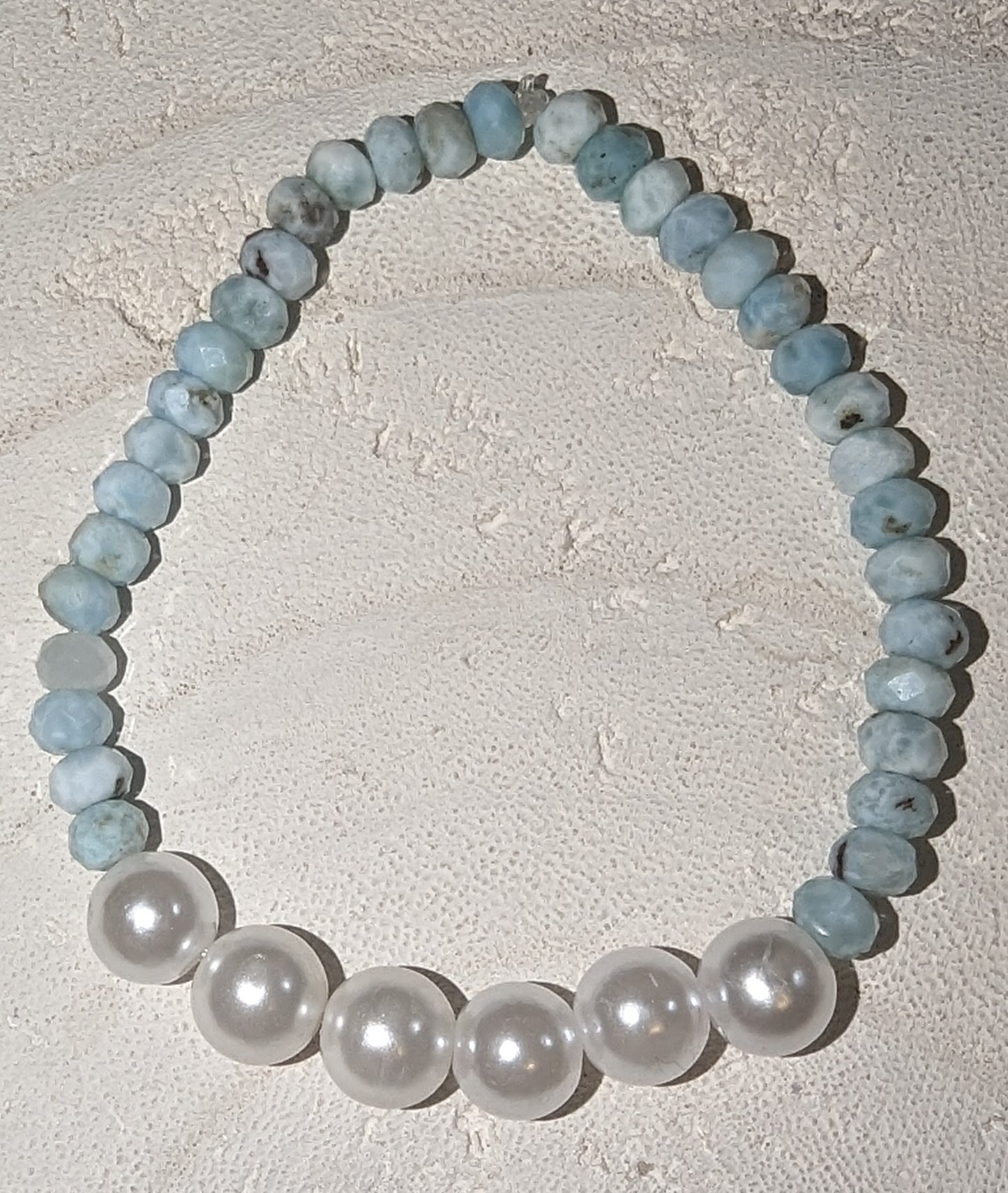Semi precious larimar and white beaded stretch bracelet
