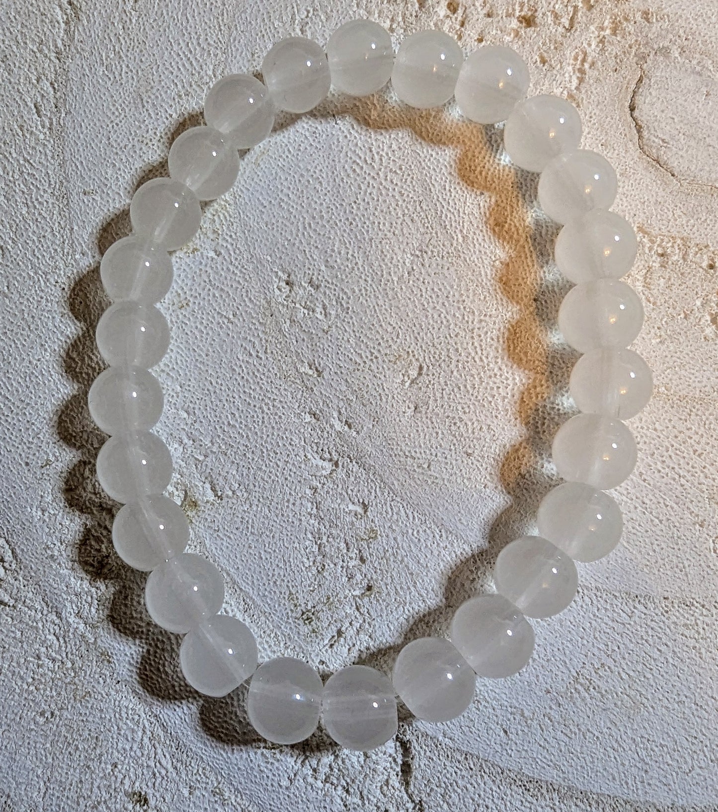 White beaded bracelet 