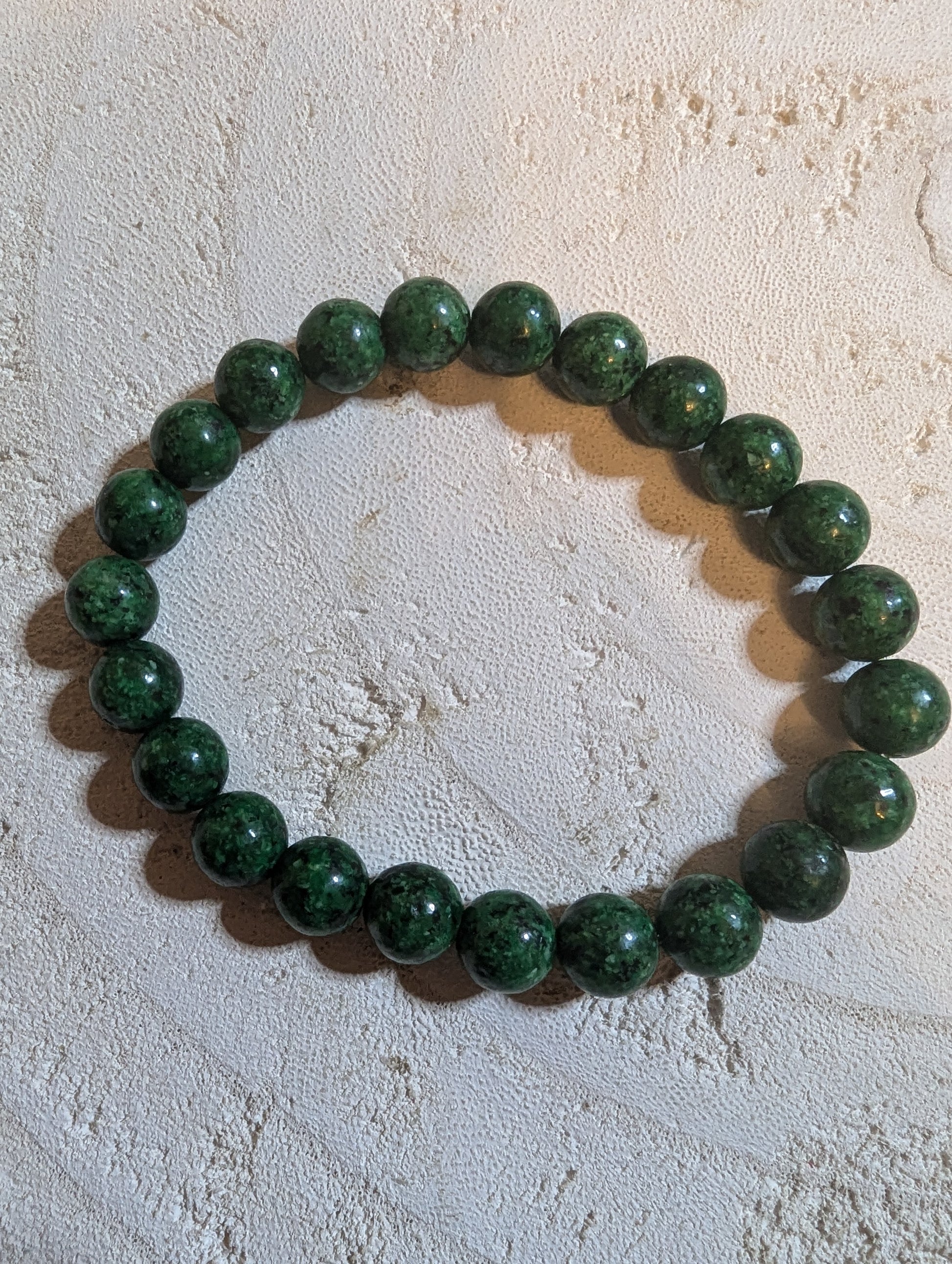 Green beaded bracelet 