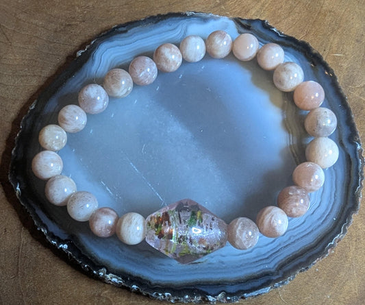 Marbleized beaded bracelet